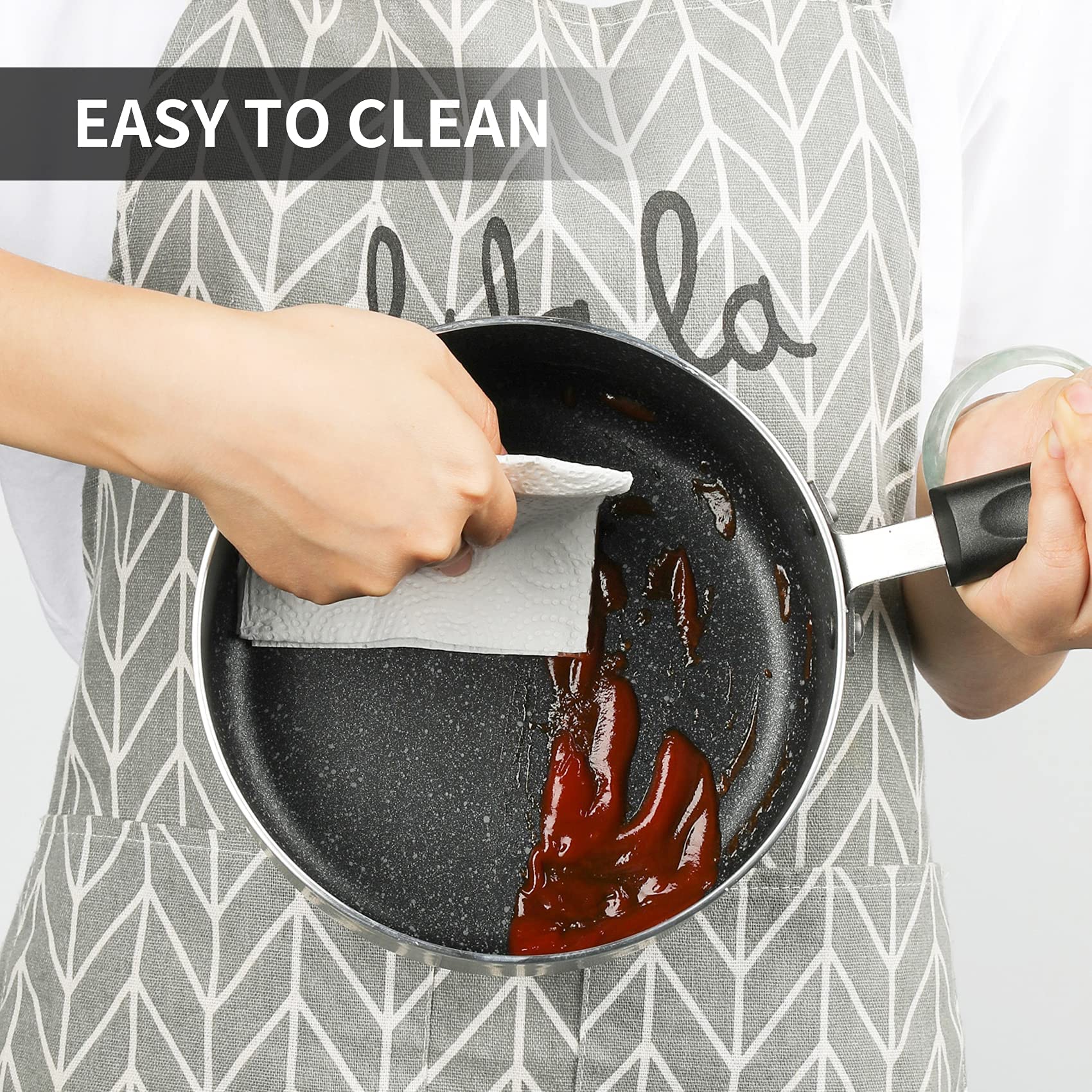 RATWIA easy-cleaning demonstration for simple wipe-down after cooking.