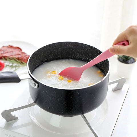 RATWIA glass lid on saucepan capturing steam and aromas.