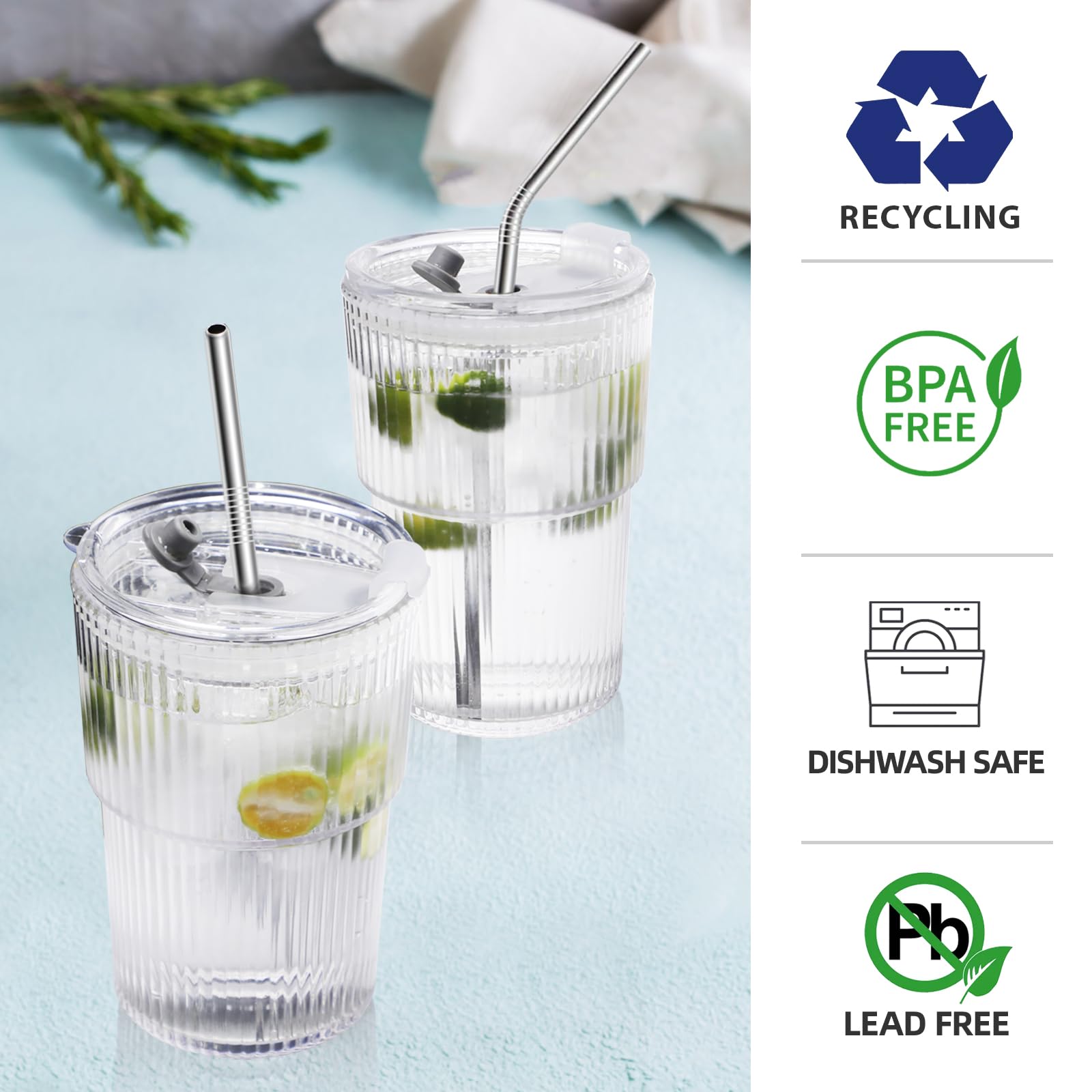 RÉΑLWÁY four cups with lids and straws ready for iced beverages.