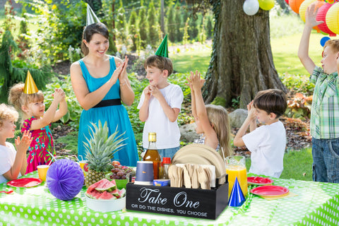 Rehuei portable caddy keeps disposable dishware tidy at picnics and barbecues.