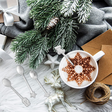 Remerry silver coffee spoon ideal for stirring warm drinks.