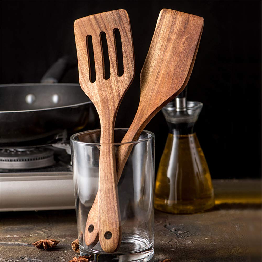 Renawe mixing spoon in acacia wood for smooth batter