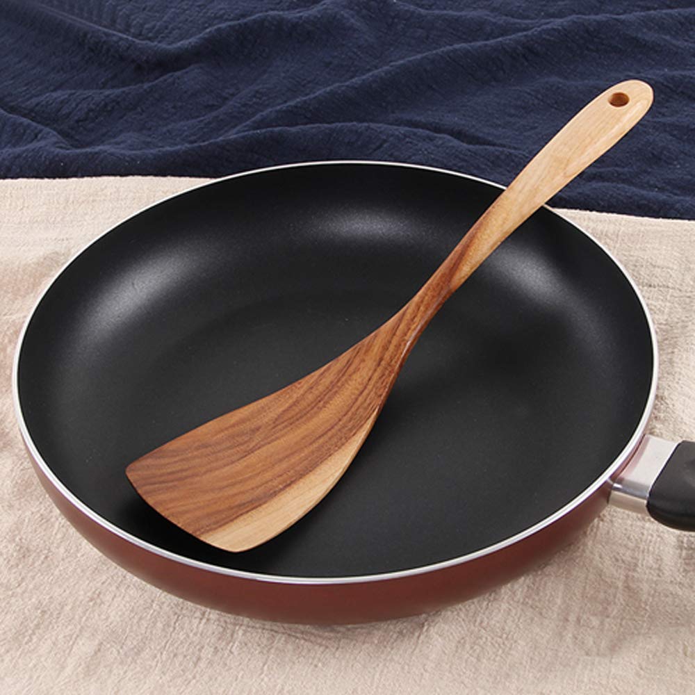 Renawe salad spoon in acacia wood for tossing greens
