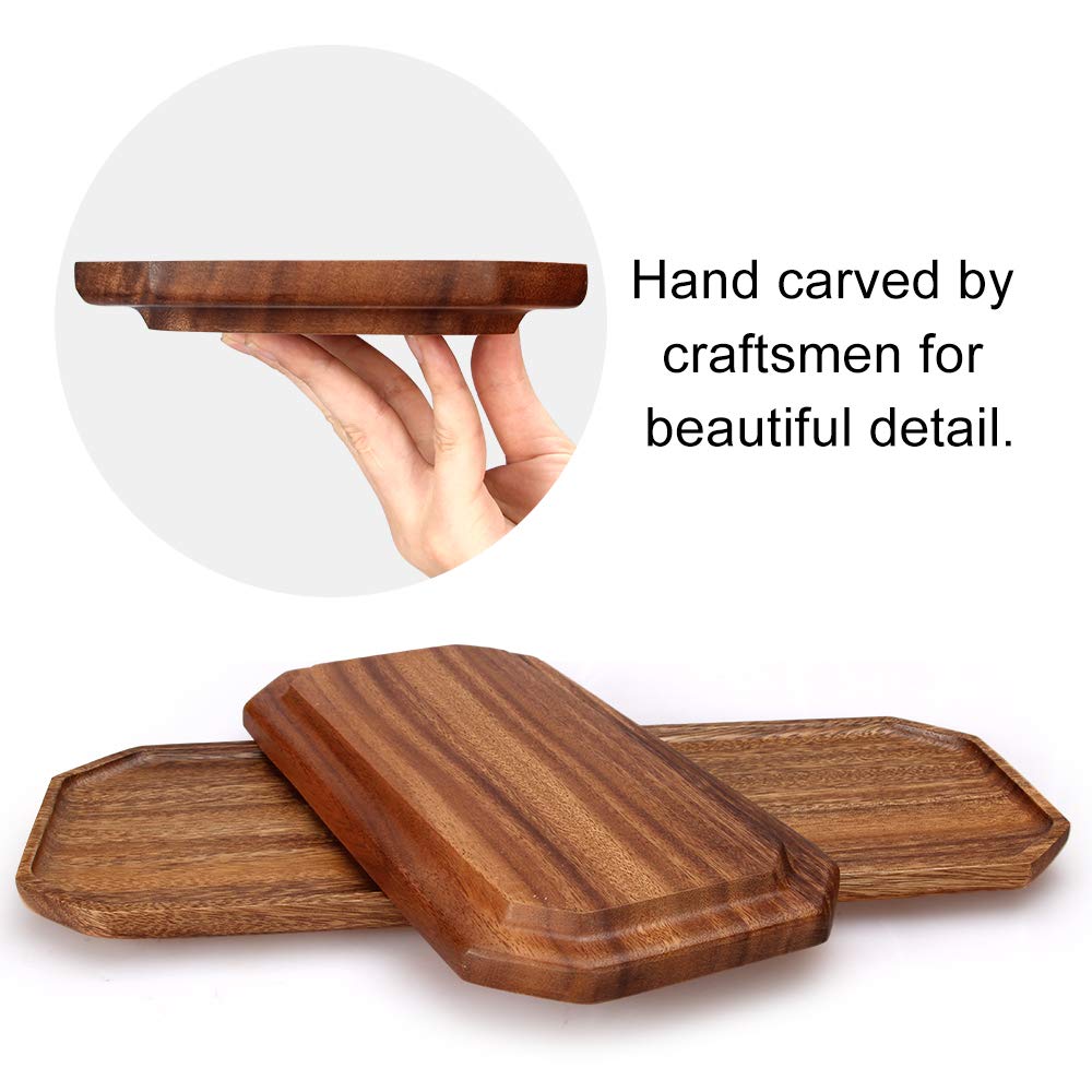 Renawe acacia wood platter closeup: smooth hand-carved finish