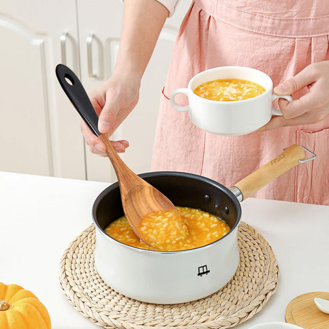 Renawe wood grain smooth finish offers a pleasant touch for daily kitchen tasks.