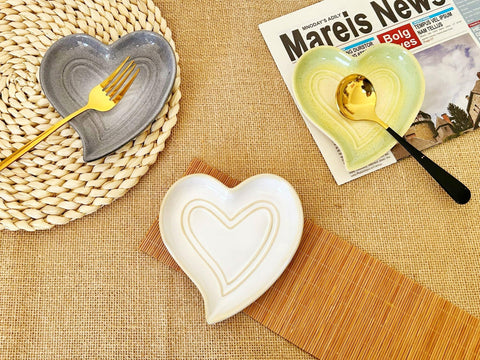 Rhobtyne ceramic spoon holder combines durability with easy cleanup.