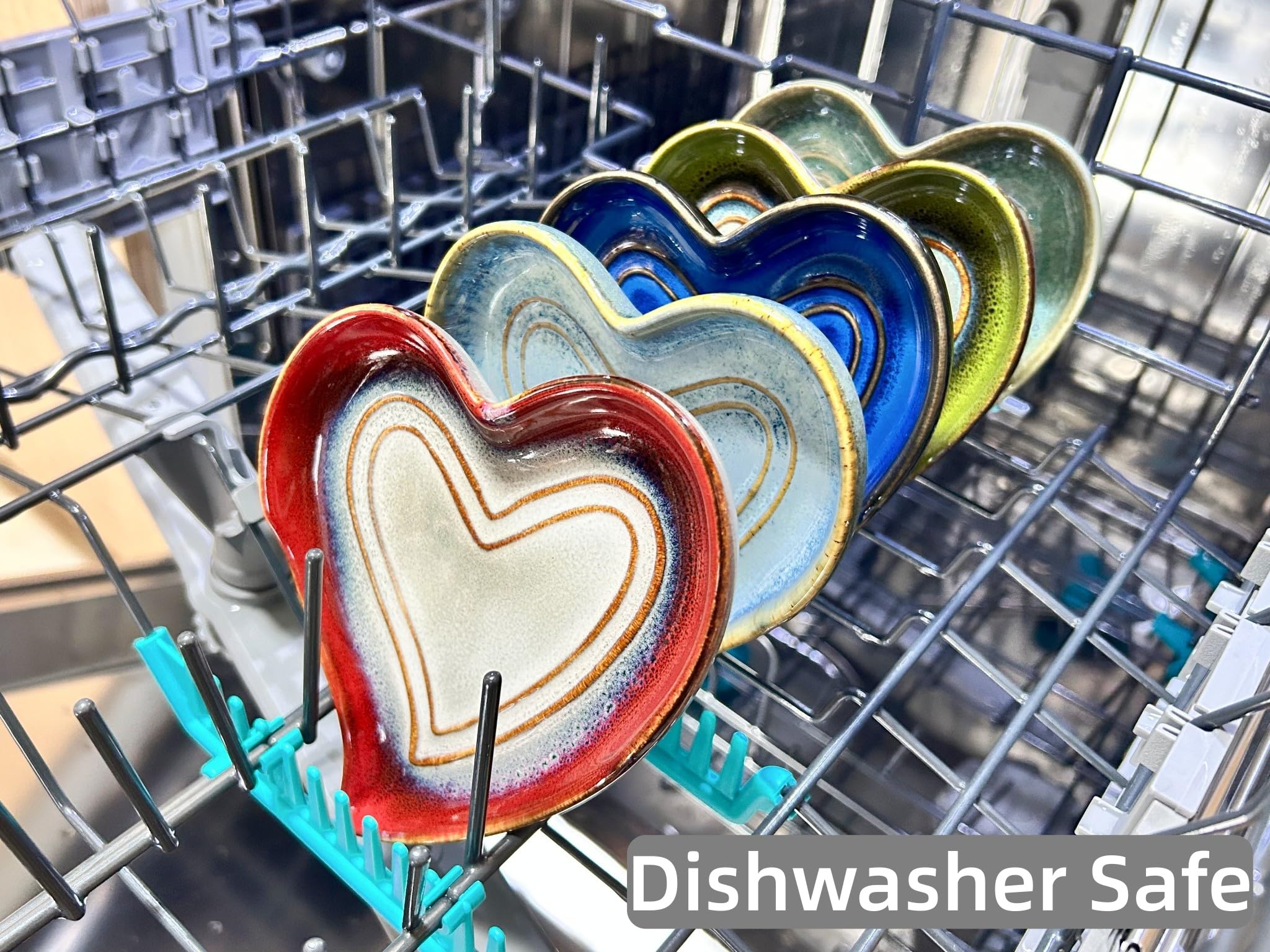 Rhobtyne dishwasher-safe spoon rest simplifies cleaning after cooking.