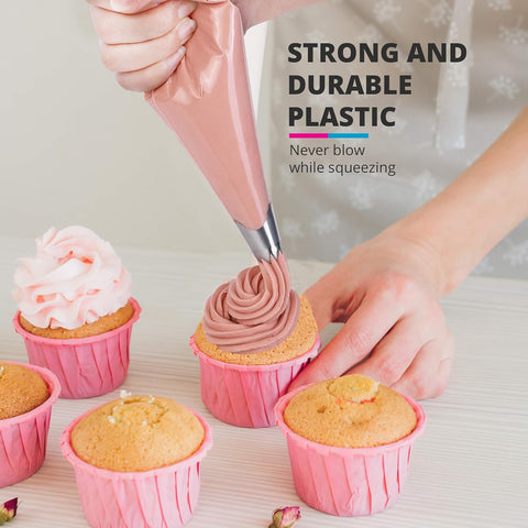 RICCLE strong grip disposable bag makes tipless decorating easier.