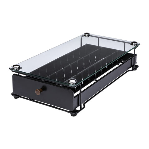 Rice Rat compact, sturdy feet support stable placement on the counter.