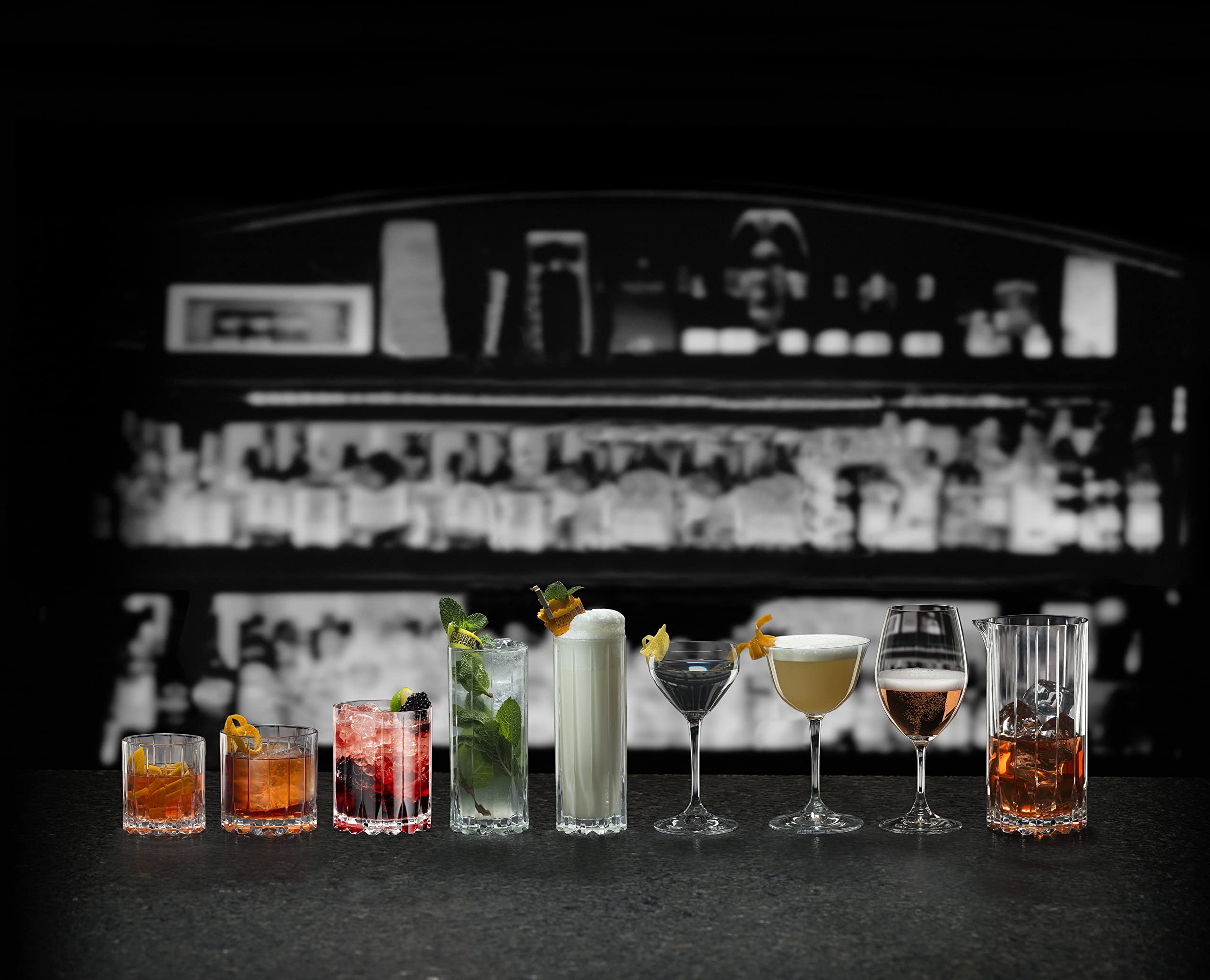 Riedel dishwasher-safe rocks glass for easy home entertaining.