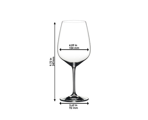 Riedel Extreme Cabernet glass in use highlights full-bodied wine structure.