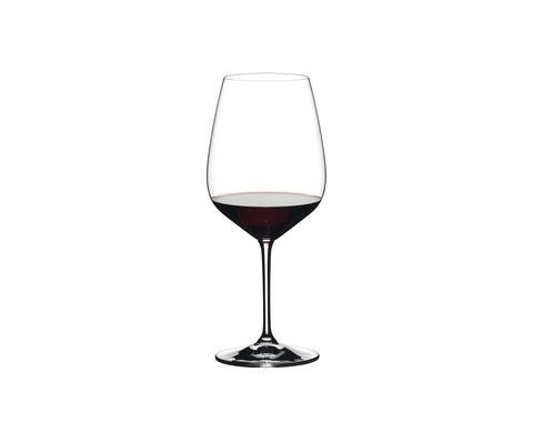 Riedel Extreme contours diamond glass highlights wine complexity