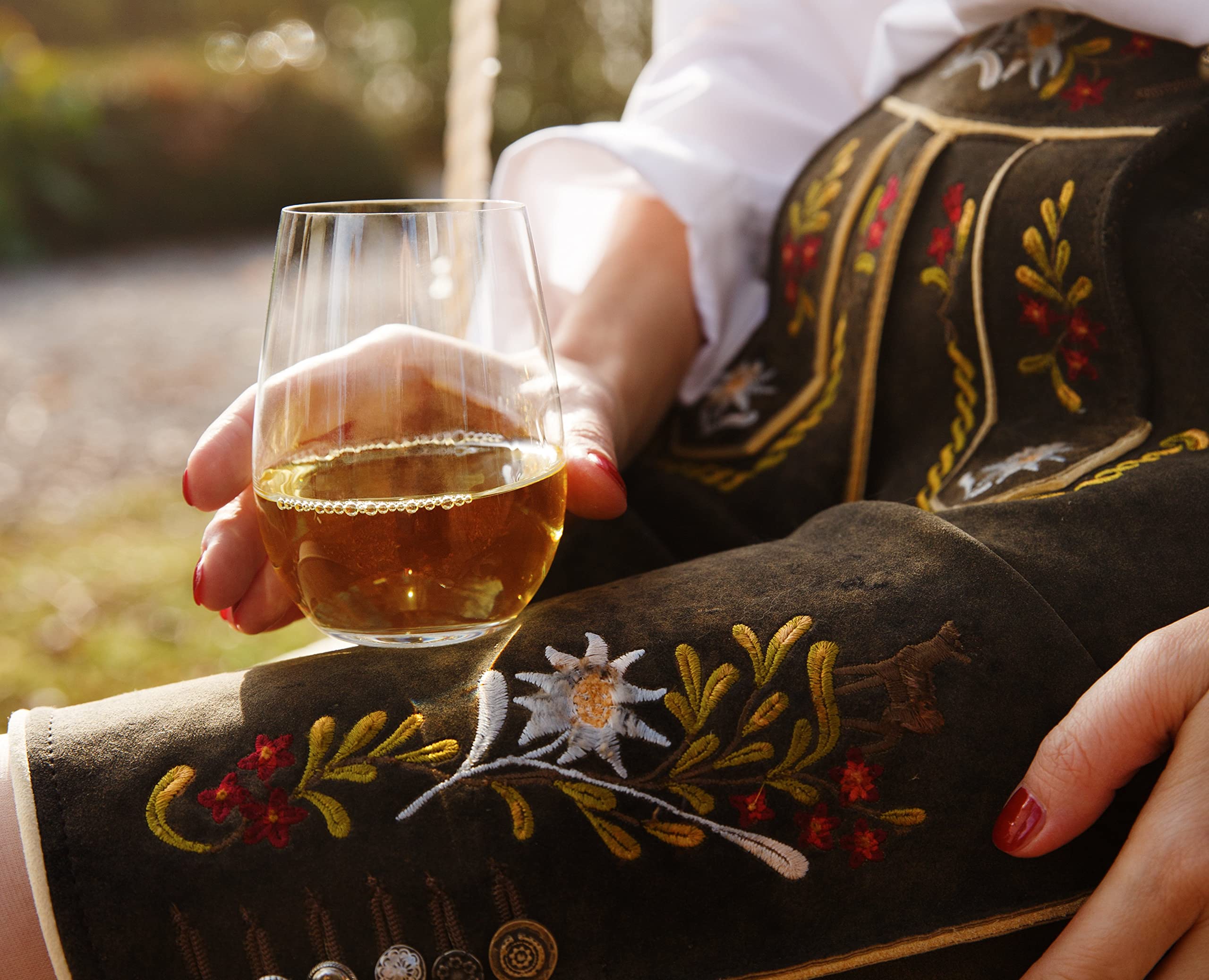 Riedel O stemless design—durable, dishwasher-safe daily use.