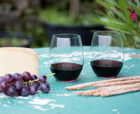 Riedel The O Merlot tumbler highlights dishwasher-friendly convenience and everyday use.