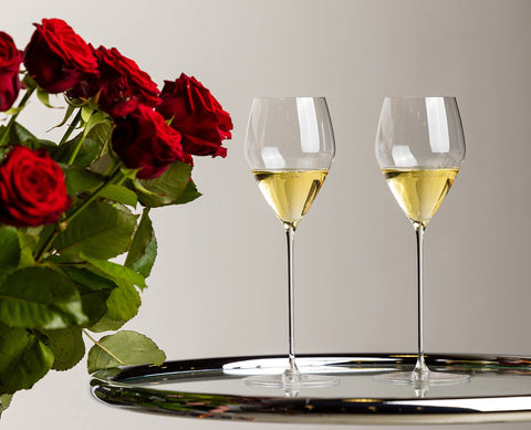 Riedel Veloce champagne glass with a thinner bowl for focused aromas.