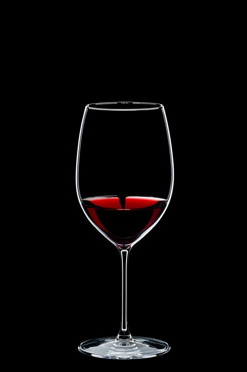 Glass dimensions shown for comfortable handling and elegant table presence.