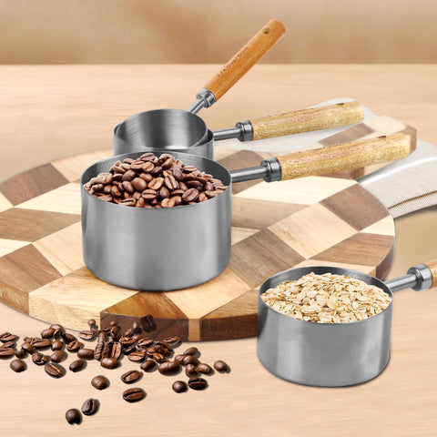 Riqwm Iro measuring set makes a thoughtful gift for cooks and bakers.