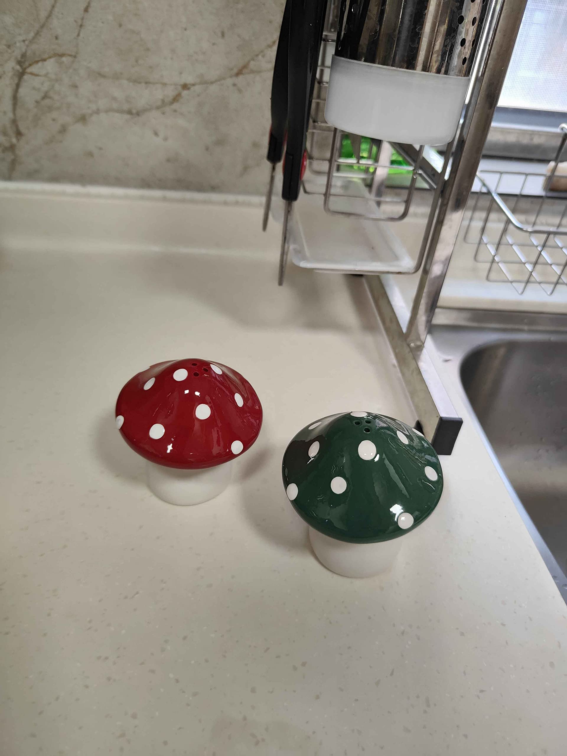Ritadeshop mushroom set displayed on a cozy kitchen counter