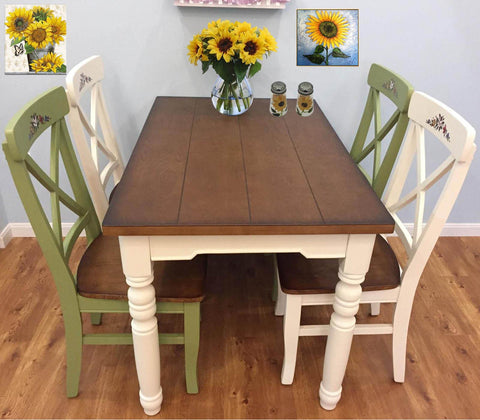 Sunflowers set on table by Ritadeshop, adds cheerful seasoning