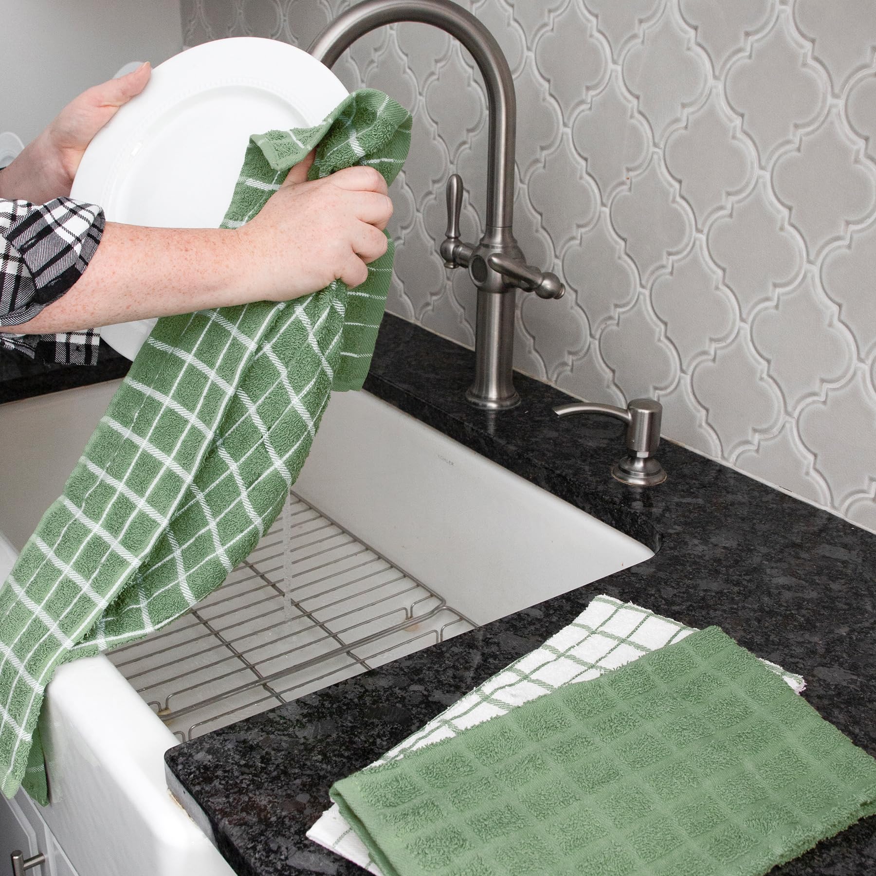 Ritz Premium folded towel, generous 16x25 inches for versatile tasks