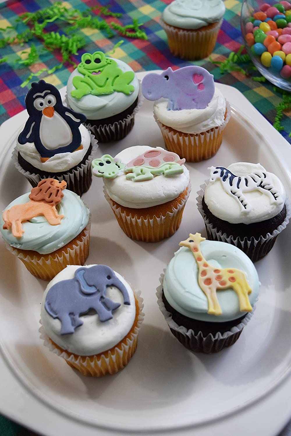 R&amp;M Animal stamper hippo design brings playful cookies to parties