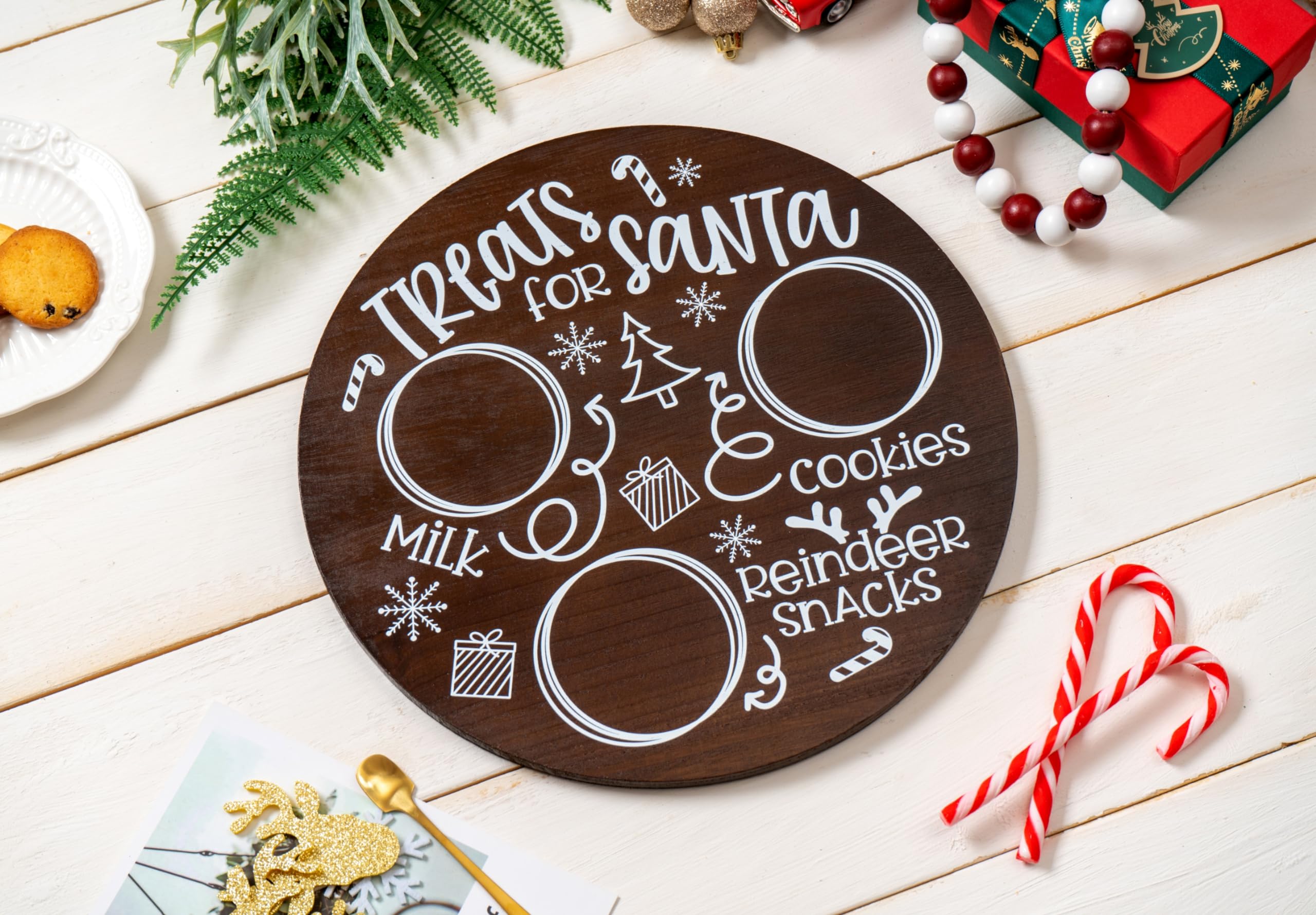 Rmeosye Christmas decor wooden plate enhances home festivities