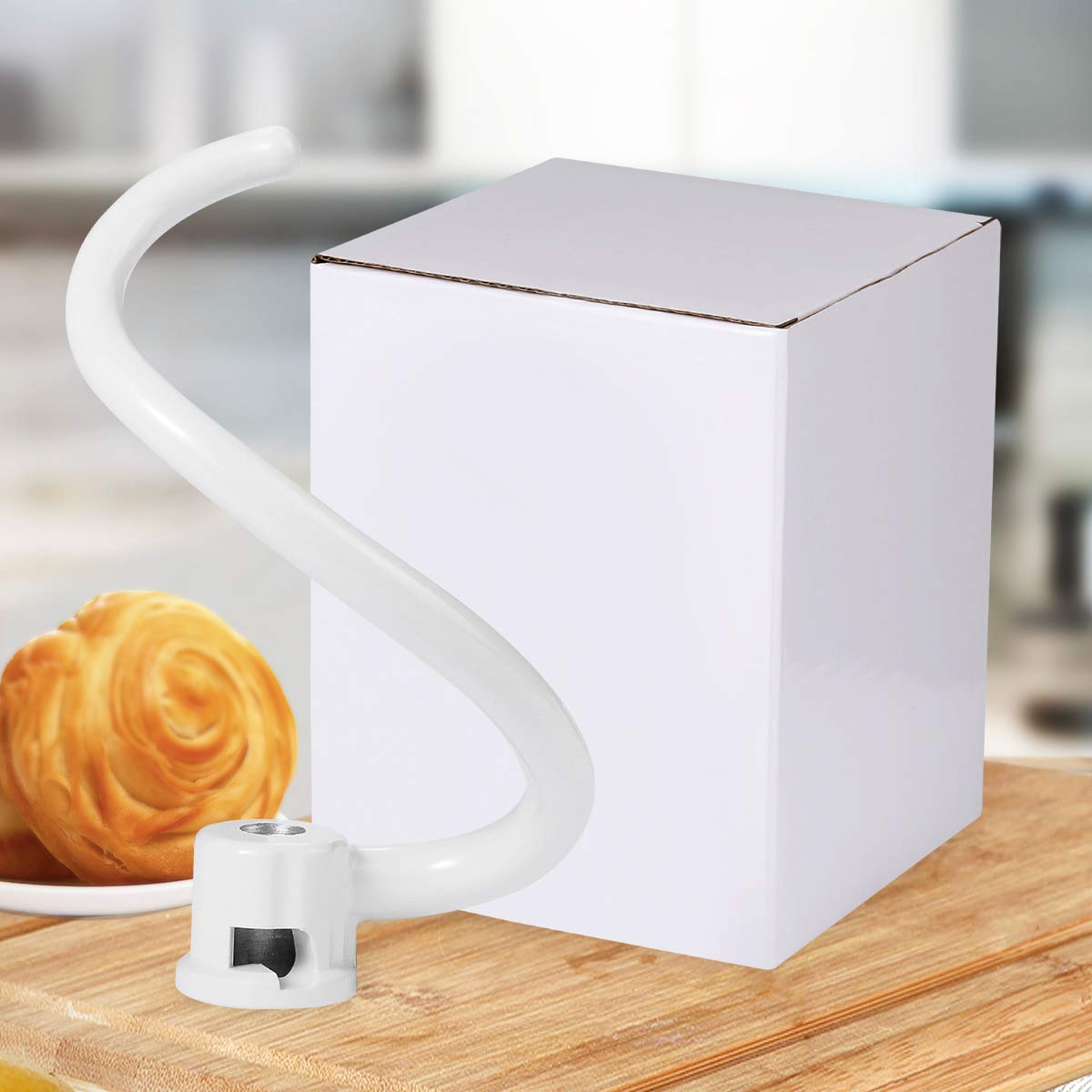 Roabertic one-piece dough hook attachment enables easy setup