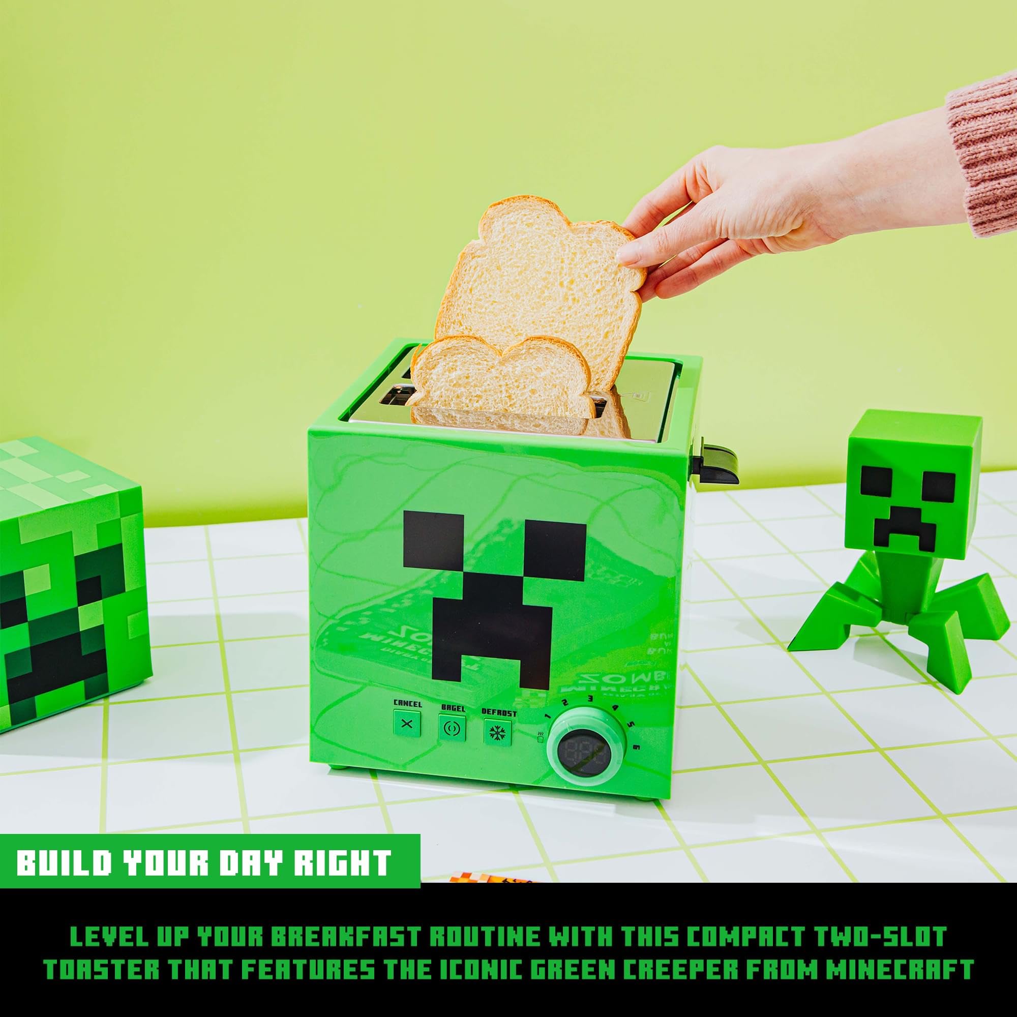 Imprint feature on toast with Creeper symbol from the Robe Factory toaster