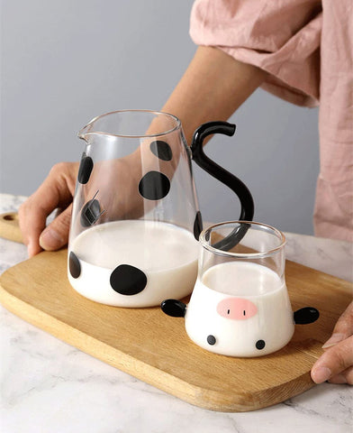 RockTrend borosilicate glass carafe with durable construction.