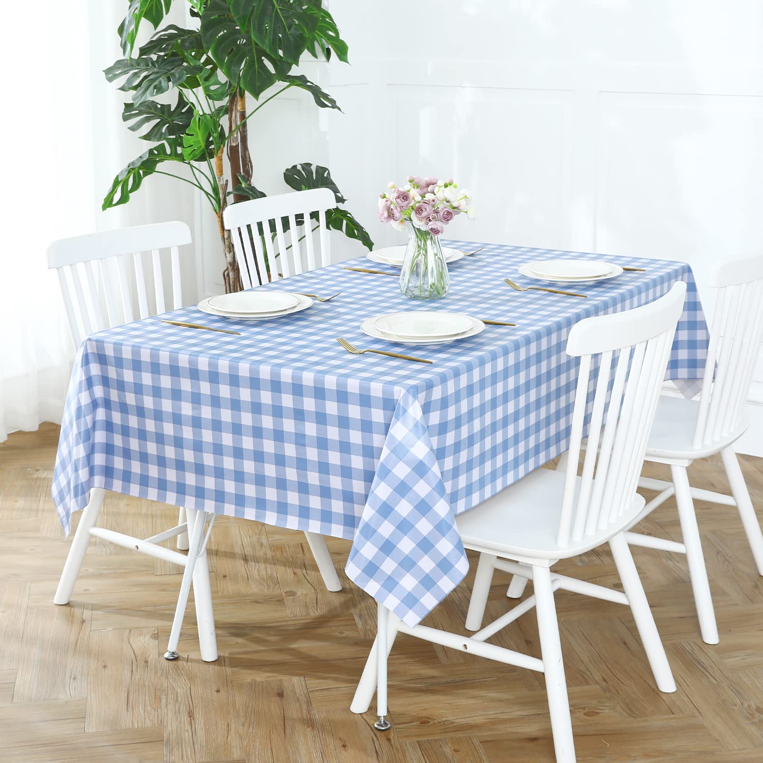 Romanstile heavy-duty plastic cover durable and easy to wipe after meals.