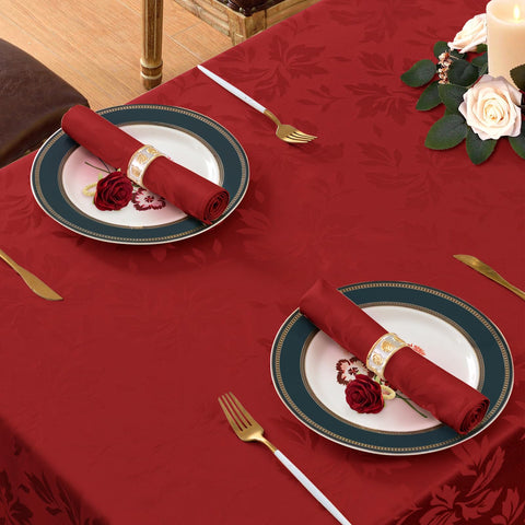 Romanstile Valentine jacquard tablecloth at weddings enhances decor and ambiance