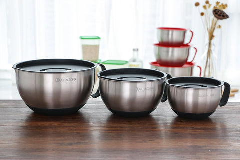 Rorence 5 qt bowl suited for large batches and meal prep.