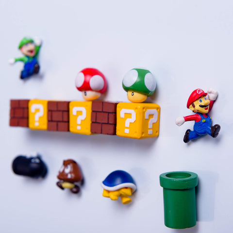 Ideal for leaving notes or displaying photos on metal surfaces