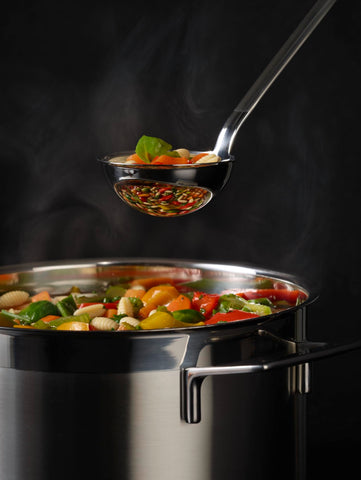 Rösle premium 18/10 stainless steel construction for lasting durability.