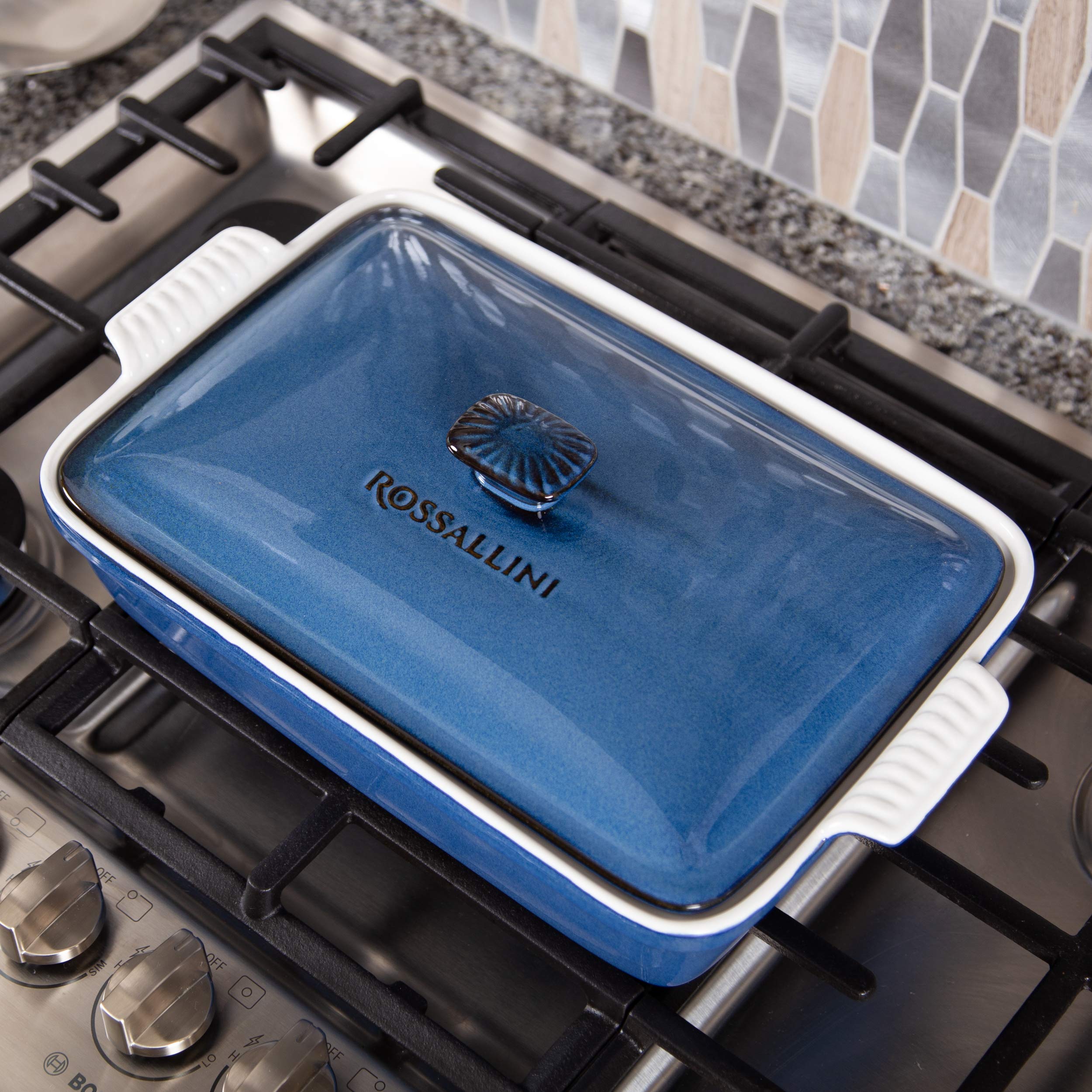 ROSSALLINI extra-large 4.23-quart capacity ideal for family meals.