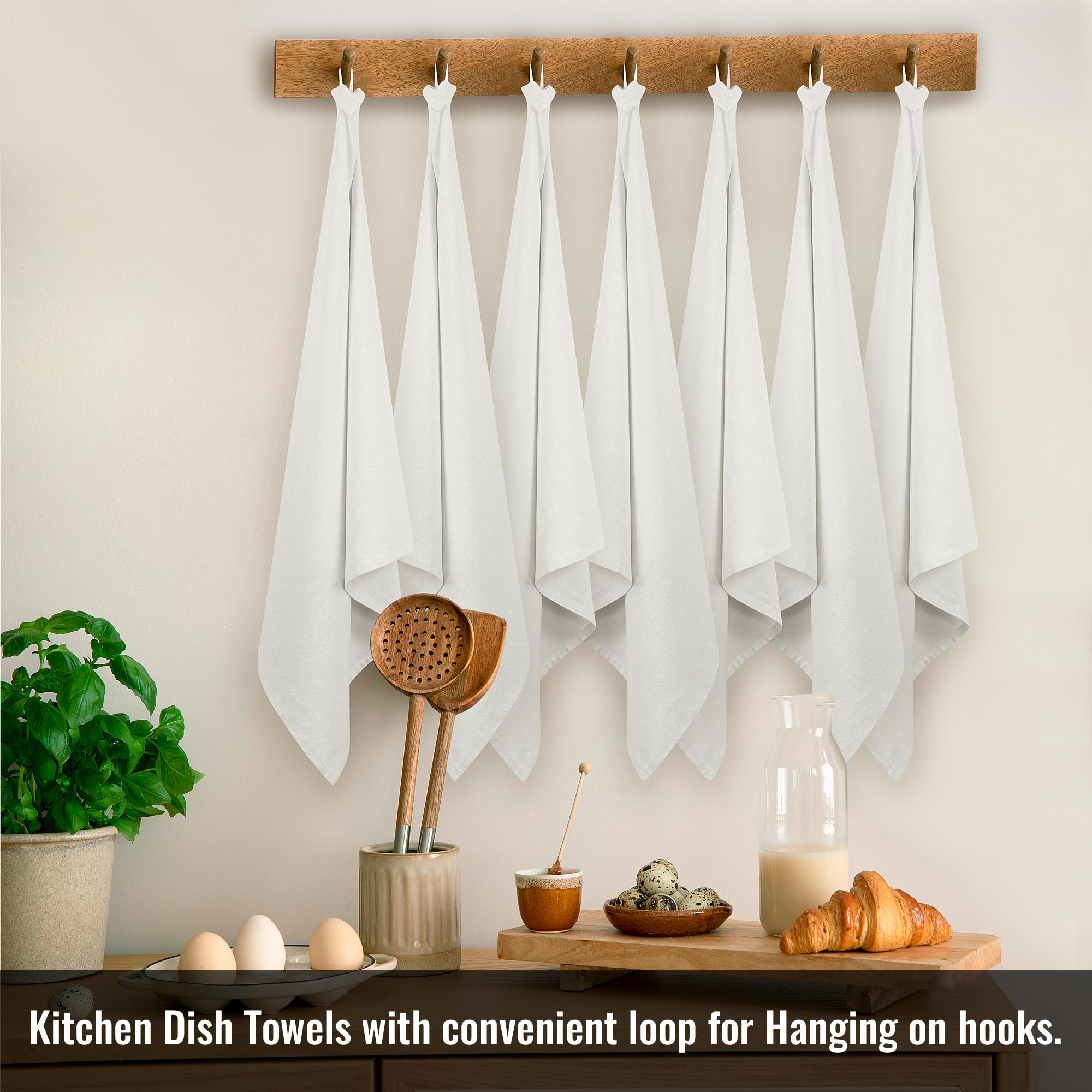ROYALE LINENS flour sack towel for commercial kitchens, durable for high-traffic environments.