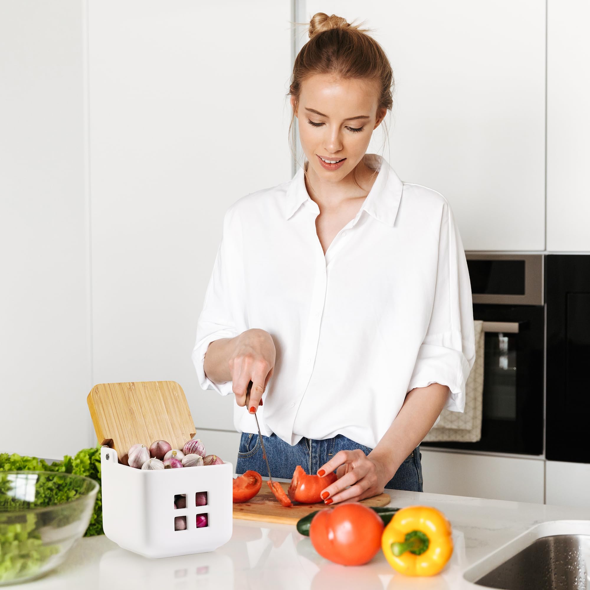 RQYIXI multifunction storage on counter suitable for onion, ginger, or potato.