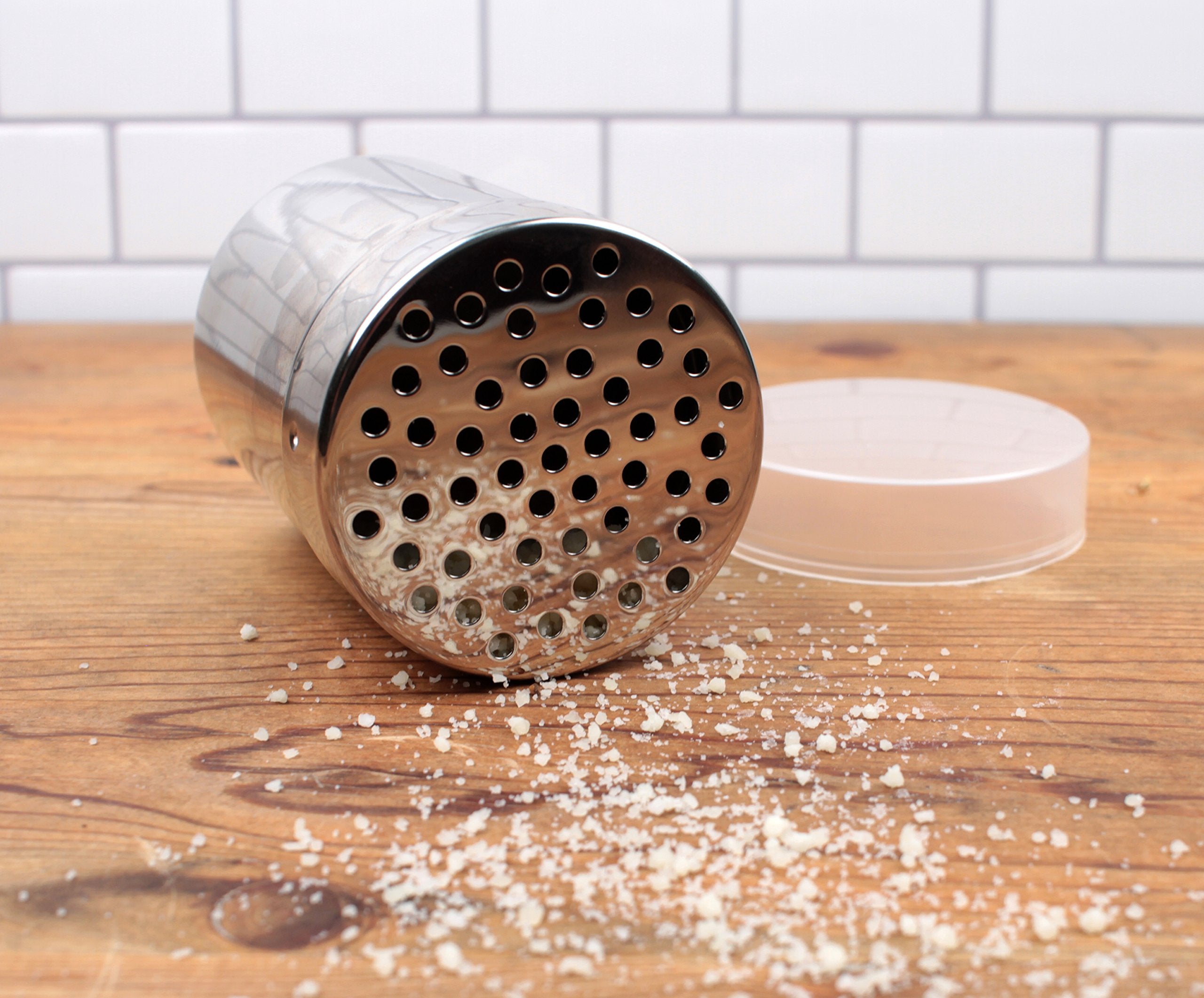 RSVP Endurance dishwasher-safe shaker simplifies quick cleanup.