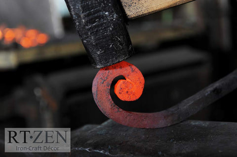 RTZEN gift-ready paper towel holder makes a thoughtful home decor accent