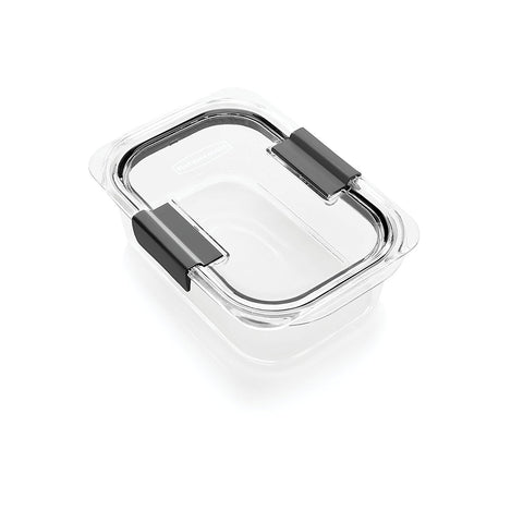 Rubbermaid Brilliance medium container with 3.2 cup capacity and clear, leak-proof lid