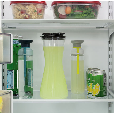 Rubbermaid carafe is dishwasher-safe for simple cleanup