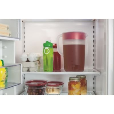 Rubbermaid 1 gallon pitcher with ice guard ideal for cold drinks.