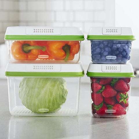 Rubbermaid FreshWorks medium standard container with lid promotes proper airflow for mixed produce