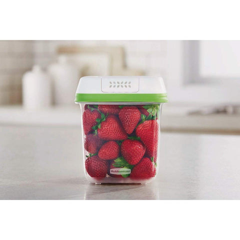 Rubbermaid FreshWorks saver interior base elevated to promote airflow and reduce moisture.