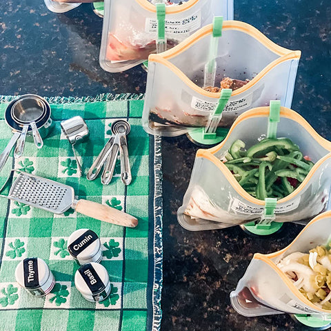 Reusable bag support with Ruibo encourages sustainable kitchen habits.