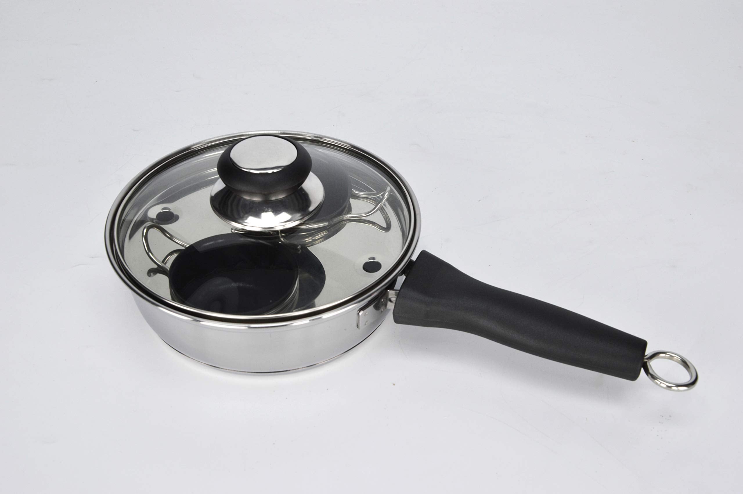 RUNZI 75ml poaching cups close-up with nonstick surface for easy release