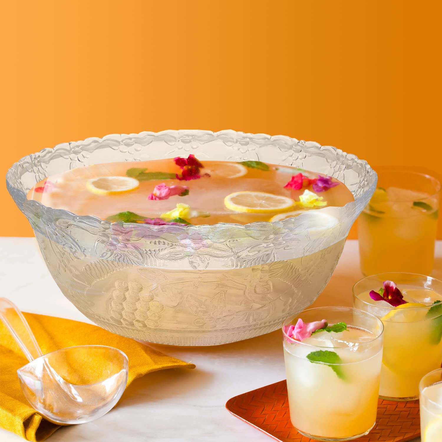 SADAS disposable-punch-set stacks easily for holidays and outdoor parties