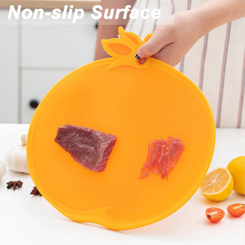 Saebume kitchen-decor cutting board brings playful charm to counters and walls