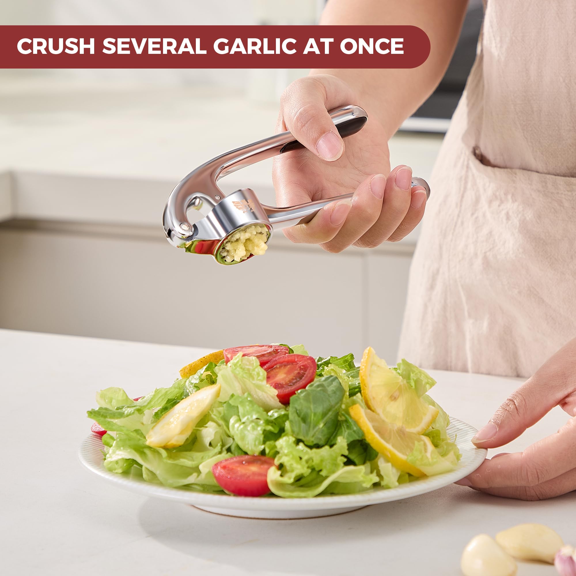 SAFI Garlic Press Set minimizes effort for fast garlic prep during cooking