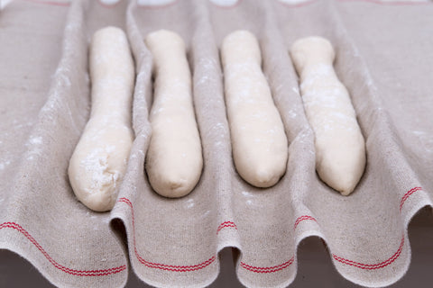 USA-tailored couche with durable seams by Saint Germain Bakery